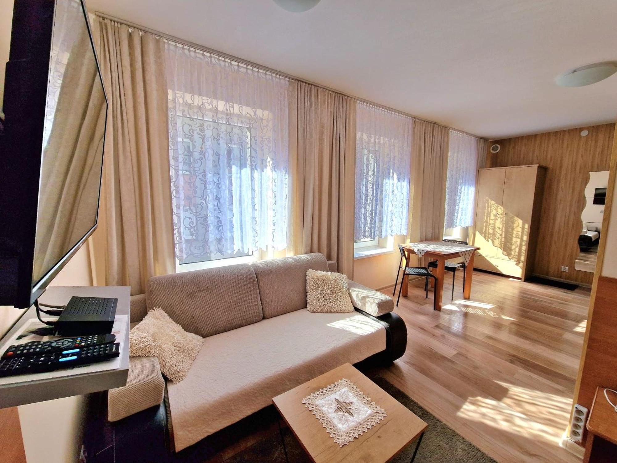 Aparthouse Apartamenty Centrum - In The City Center Near The Train Station كاتوفيتسه المظهر الخارجي الصورة